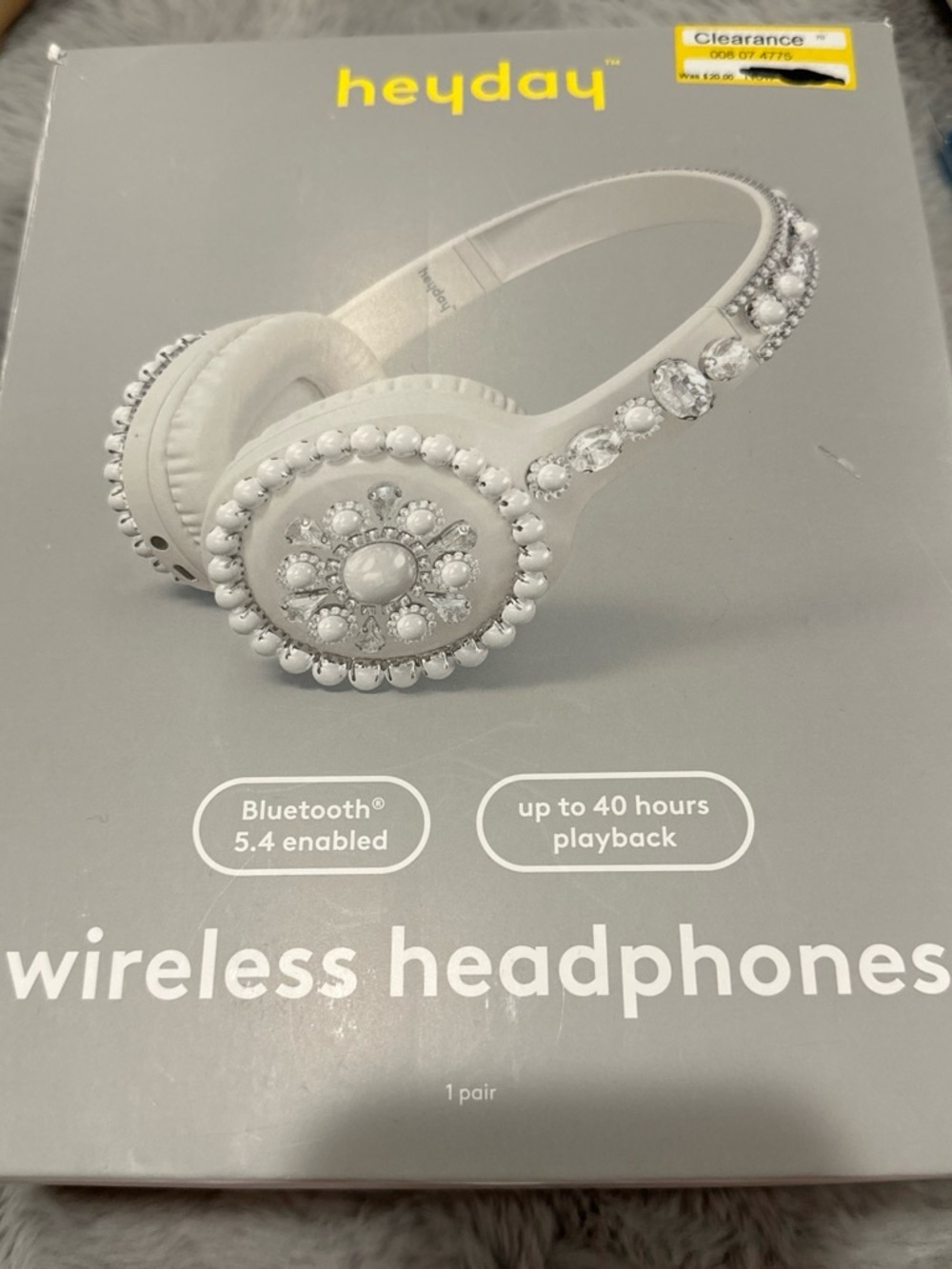 heyday White Jeweled Wireless Headphones